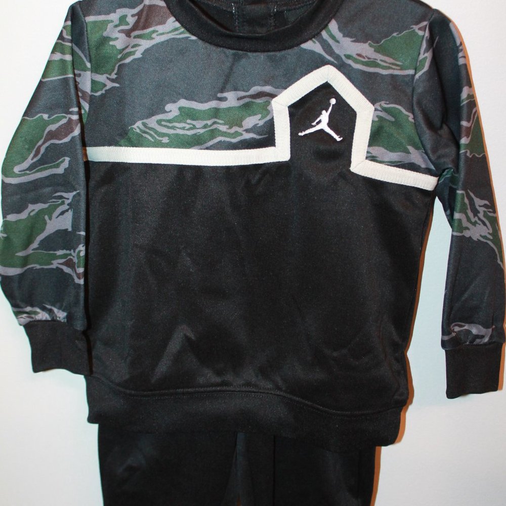 Size 18 Month Jordan Black/Camo set